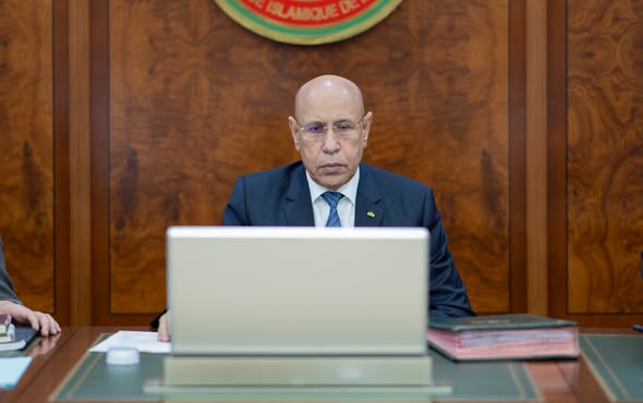 رئيس الجمهورية يجدد دعوته إلى قضاء العطل داخل البلاد دعما للسياحة الداخلية